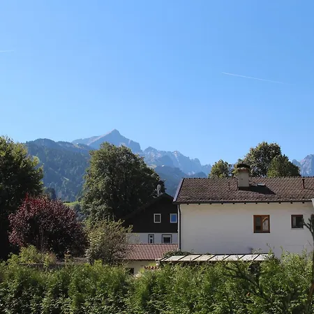 Chamonix Апартаменти *